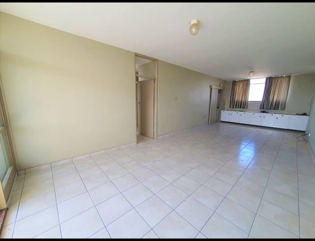 2 BEDROOM APARTMENT TO LET IN TOWNSEND ESTATE